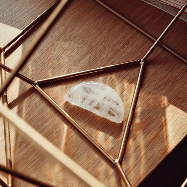 Clear Quartz Clarity Ritual Stone - Orblink