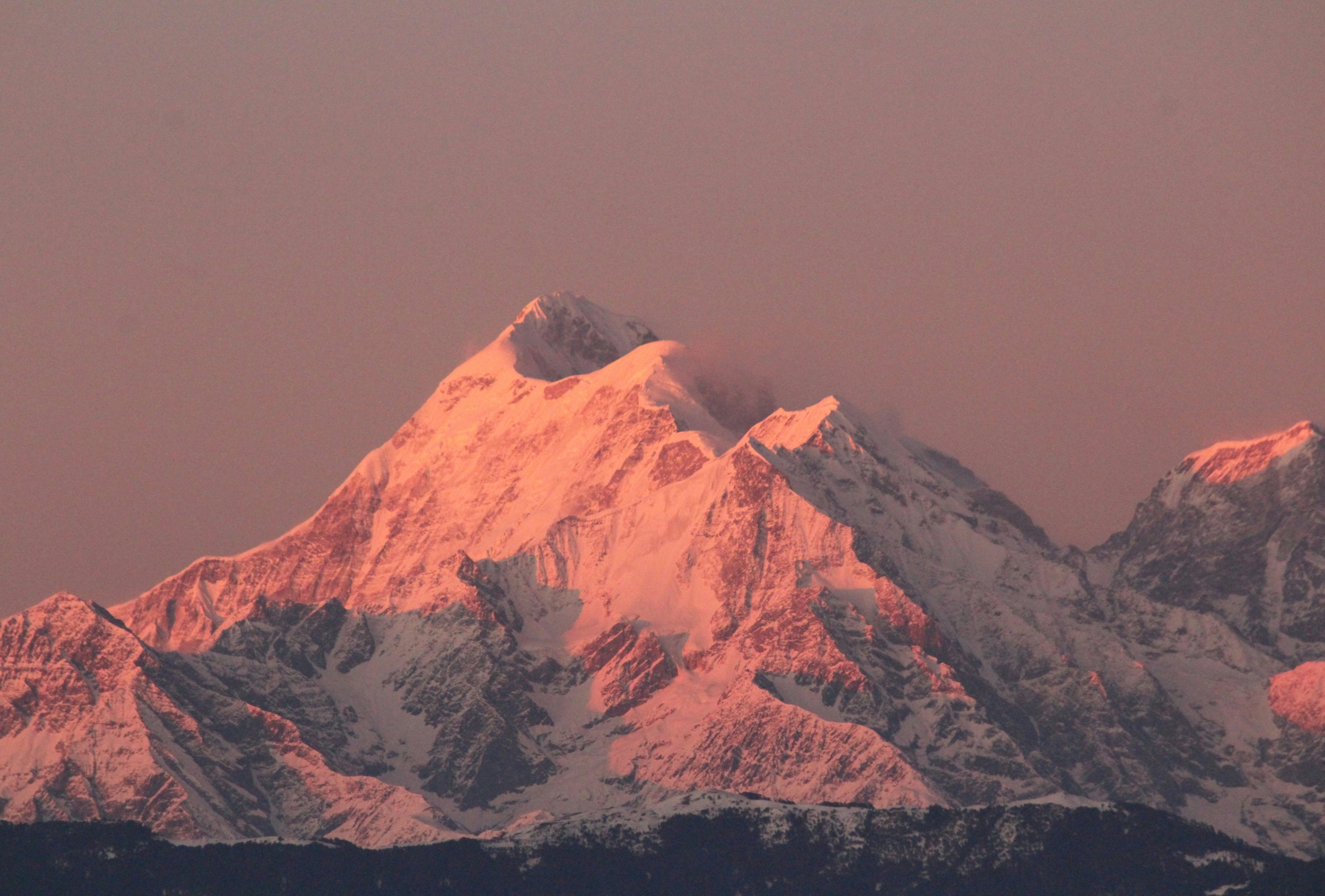Orblink High Frequency Collection Source - Pristine Himalayan Mountain Peaks at 6,000 Meters